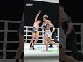 与座優貴🇯🇵が多彩な打撃で畳み掛ける💥