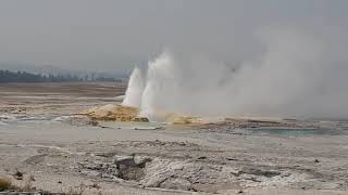 Beautiful Yellowstone National Park with Calming Harp Music in 528 Hz