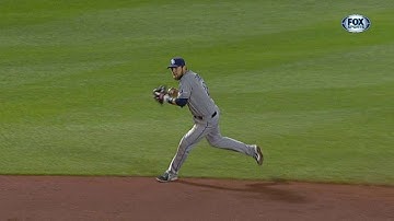 TB@BOS: Zobrist makes a nice stop and strong throw