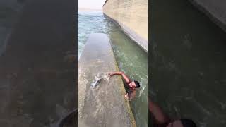 He pulled out such a huge fish on the very first dive, man #viralvideo #fishing #divng #fish #vlog