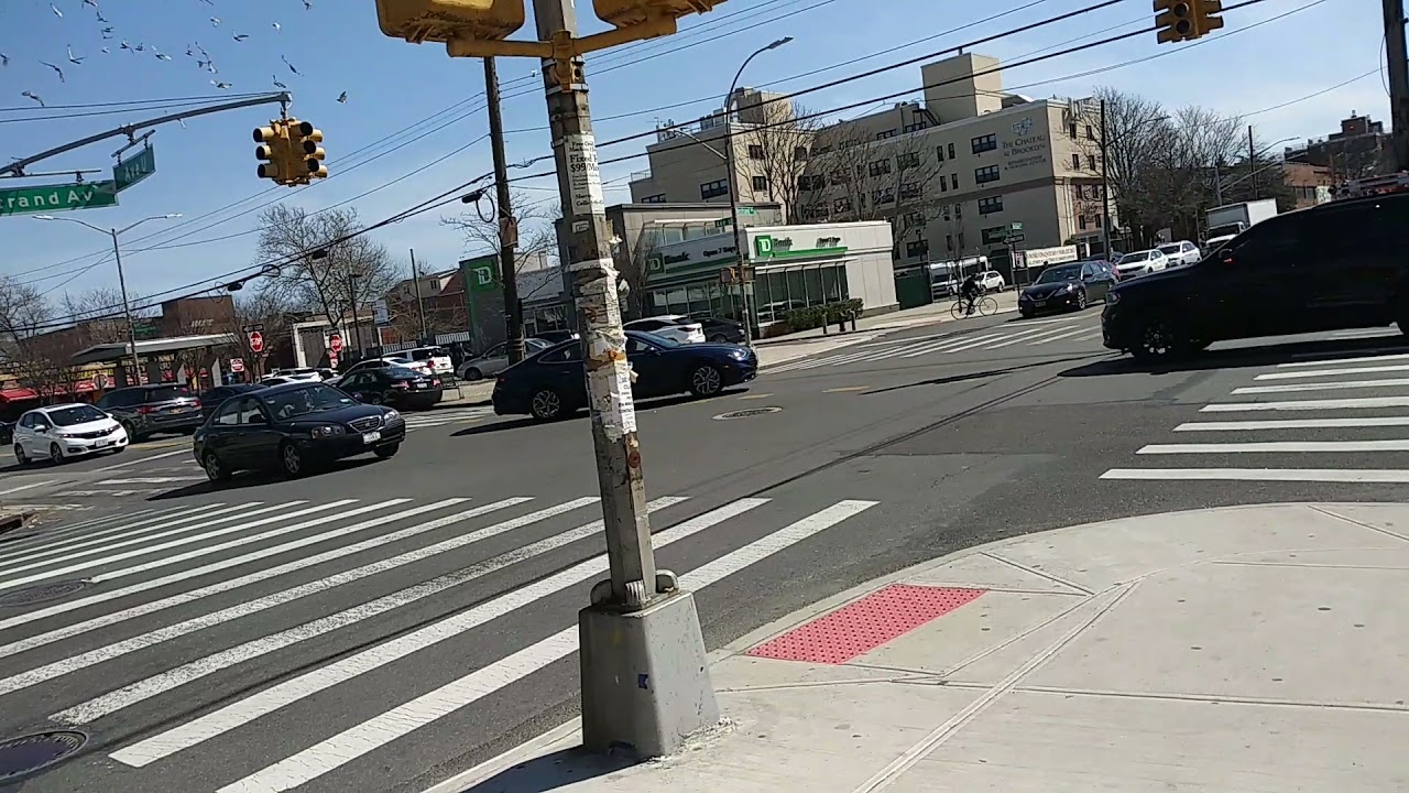 Прогулки Гоши: Brooklyn, Nostrand Avenue & Avenue U