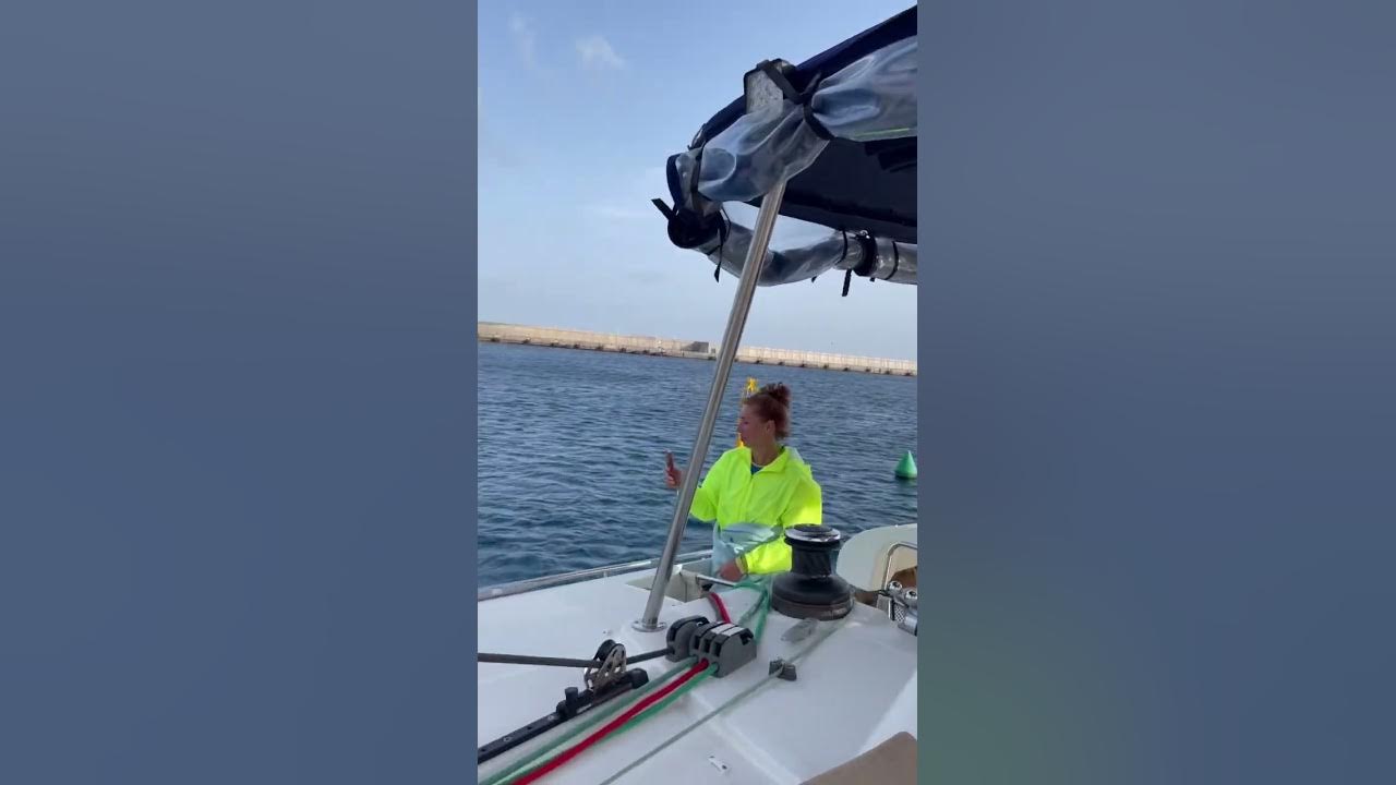 Очень сильный ветер. Заходим на яхте в марину. Ля Гомера. Канарские ...