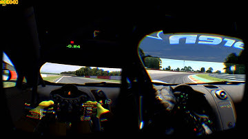 iRacing vs Assetto Corsa Oculus Rift DK2 - McLaren GT3 @ Spa