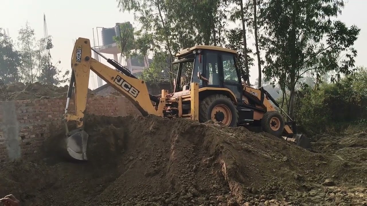 कुर्सी में मिट्टी डाल रहे हैं JCB LOVE ❤️❤️❤️❤️