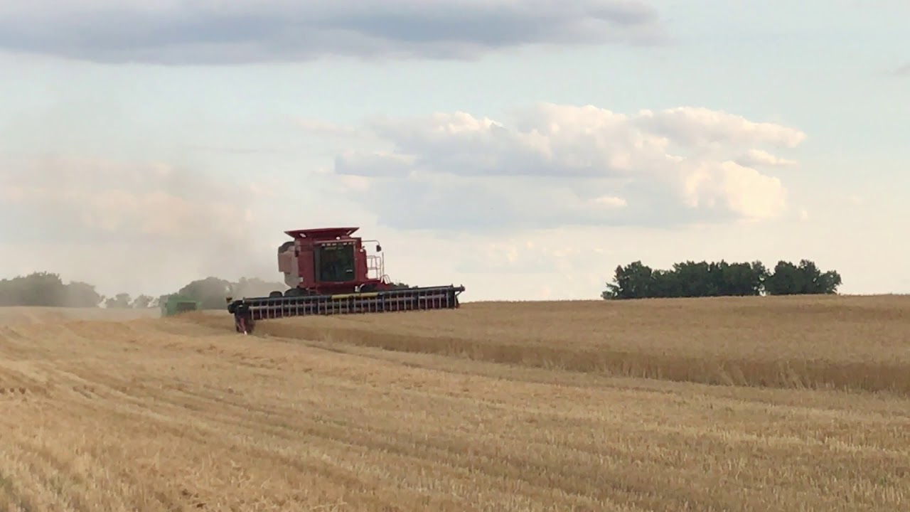 2388 case combine vs. 9600 john deere YouTube