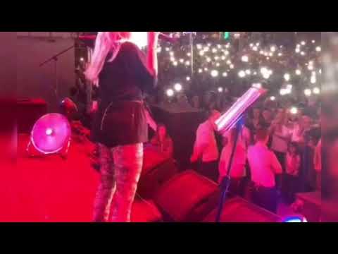 ALEYNA TİLKİ - GÜLPEMBE (konser)