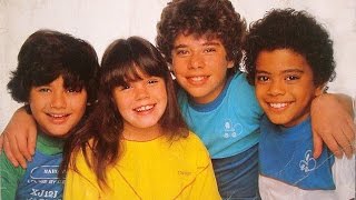 Video thumbnail of "É TÃO LINDO | A Turma do Balão Mágico - Simony e Roberto Carlos (P) 1984"