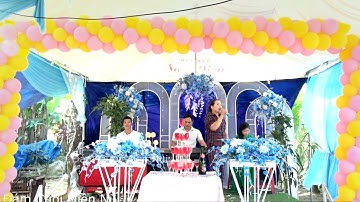 Dì ruột của cô dâu lên hát rất hay trong đám cưới ở sơn hạ