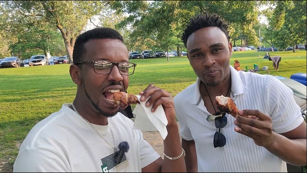 Hafi ya Bose baba bambaye ubusa mu gihe cya summer, Harimo n'abanyarwanda! Agahugu n'umuco wako...