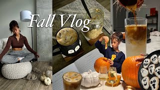 FALL WEEKEND VLOG: carving pumpkins, meditations, pumpkin spice macchiato, baking + movie night