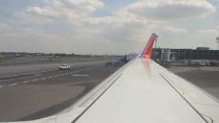 Southwest Airlines (SWA748) Boeing 737-700  takeoff from New York LGA to Chicago Midway