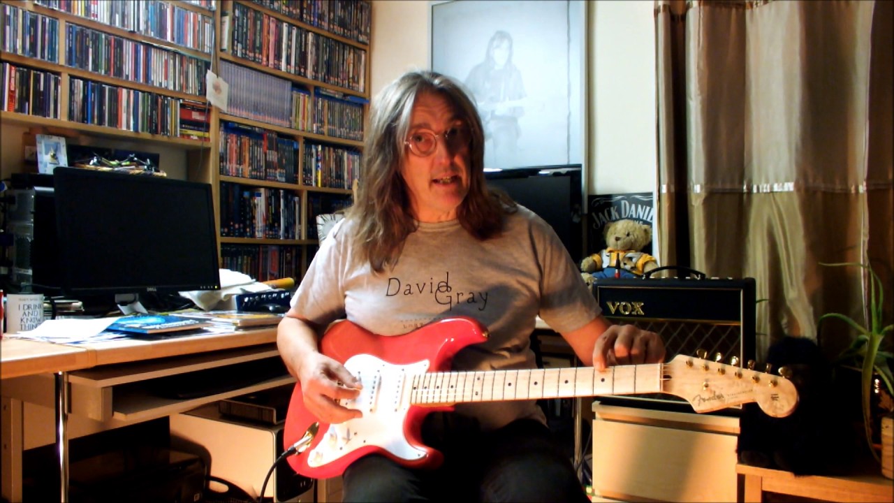 An introduction to fret dots or fret markers on guitar with Nick McNulty