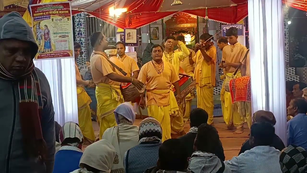 মধুর কীর্তন, অসাধারণ একটি ভিডিও, শ্রী শ্রী কৃষ্ণ মুরারী সম্প্রদায় পিরোজপুর। 