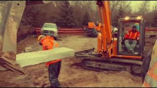 Mannequin Challenge Landscape Style