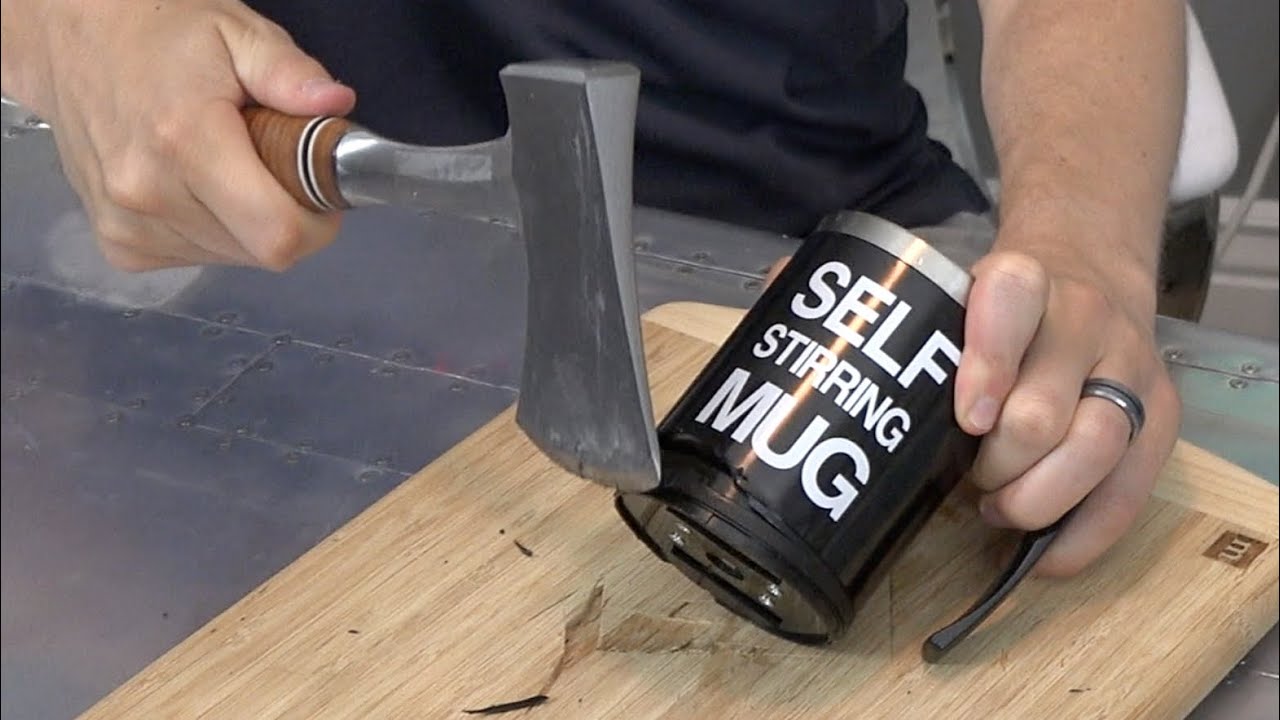 Self-stirring mug takes the spoon out of the prep work