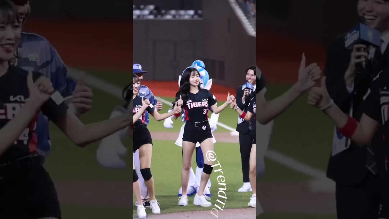 Korean Cheerleader