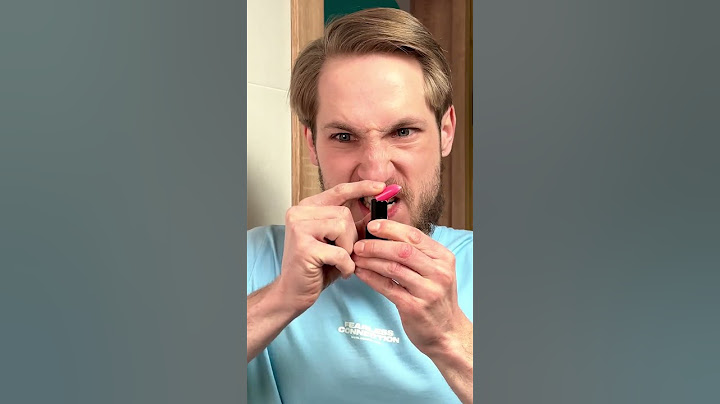 عندما يكون أحمر الشفاه الخاص بك في خطر! 💄😂
