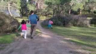 BARIŞ YİGİT VE GÜLNİSA NIN PİKNİKTE TOP KEYFİ