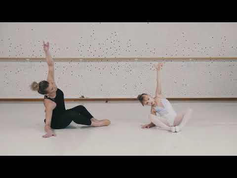 Videó: Hogyan kell táncolni (képekkel)