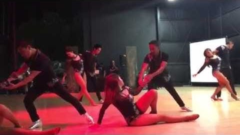 Urban Flow - Aquilo - Human Bachata/Zoukchata Routine