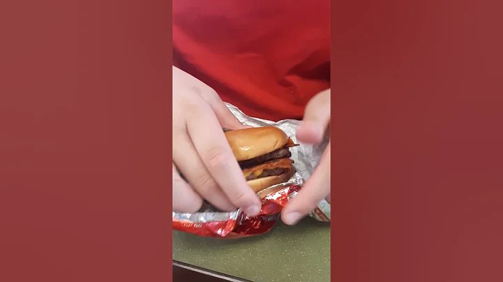 Burger Challenge - Wendy's Baconator