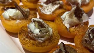 Apricots With Mascarpone and Honey