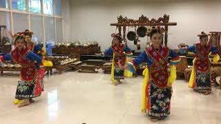 Tari Ragam Dasar Betawi. Pendidikan tari UNJ