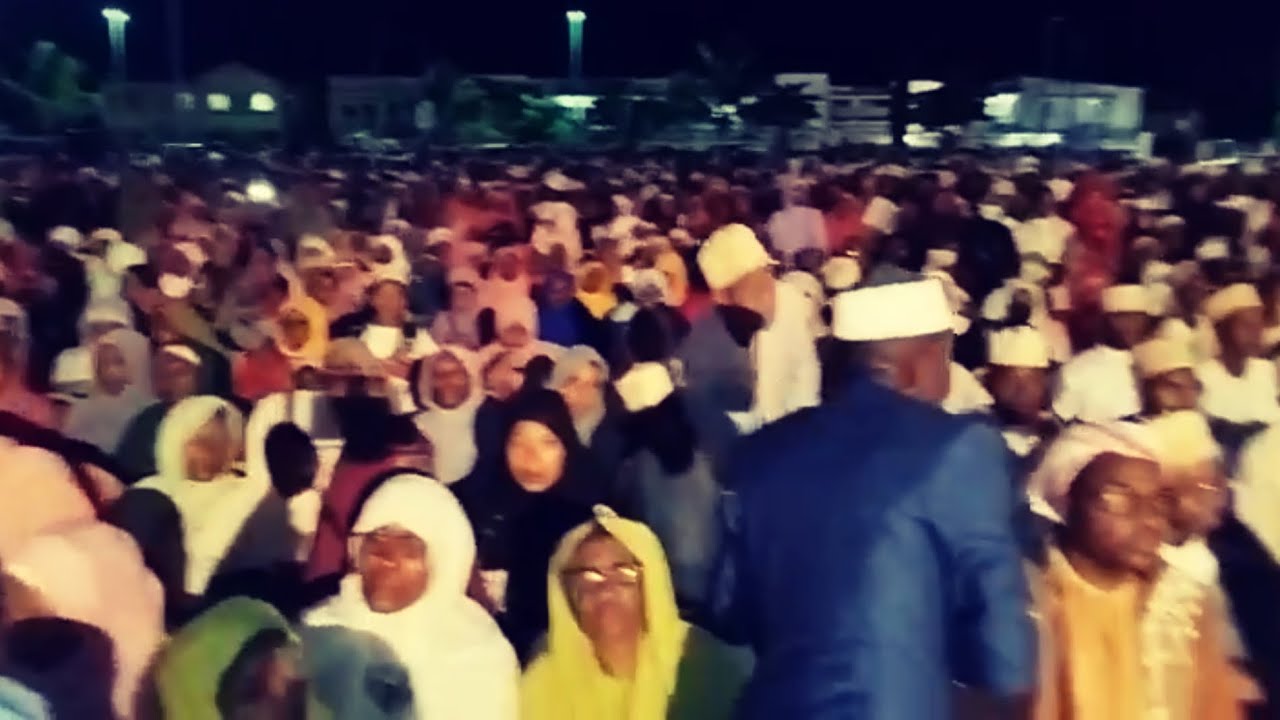 Concours récitation du Coran Tilawat al Qamar à la place de l'indépendance des Comores | Al Comorya