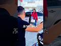 ショッピングカートを放置した女性に男性が取った驚きの行動