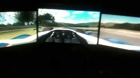 Lfs triple monitor with logitech g25