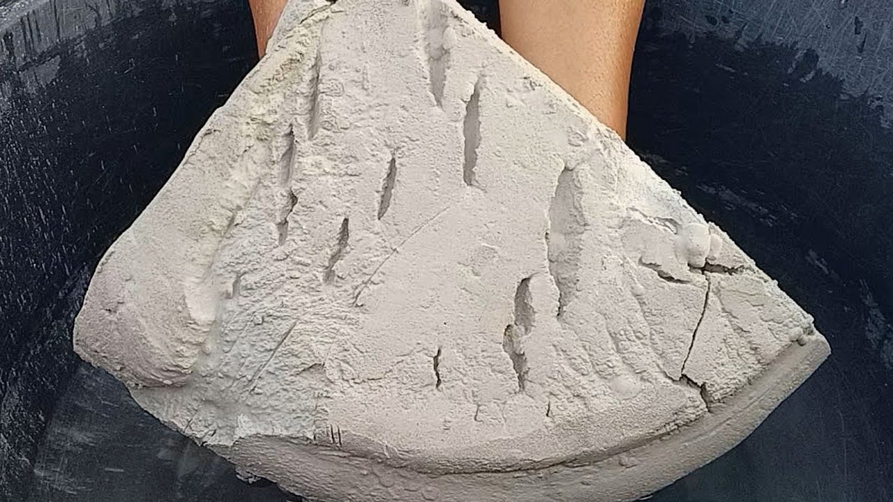 ASMR: Very Soft Silky Pure Cement Huge Chunk Crumble In Lots Of Water 🌊💦🌊💦🌊💦🌊💦🌊💦🌊🌊🌊🌊💦💦💦💦