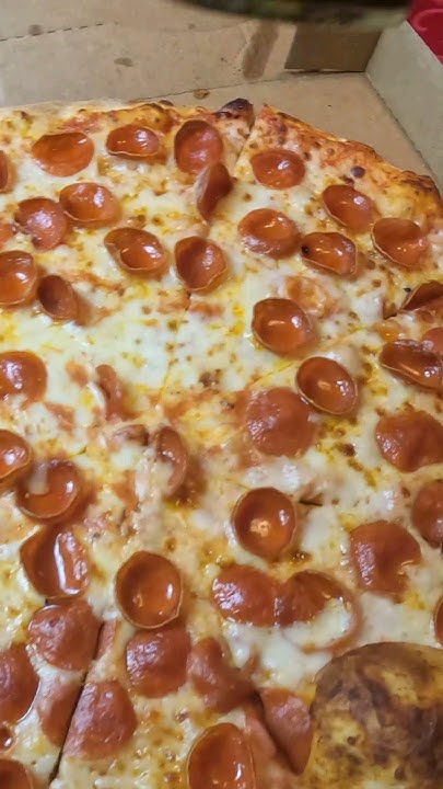 Ny Style Crispy Cuppy 'roni Pizza Papa John's Crispy Cuppy Roni New York Style Pepperoni Pizza Taste Test