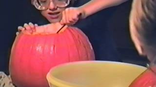 1996 10 00 Sewell Kids Pumpkin Carving