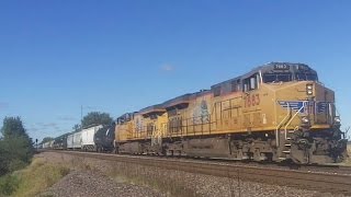 UP 7883 Leads a Freight Near Fulton, IL 9/30/15
