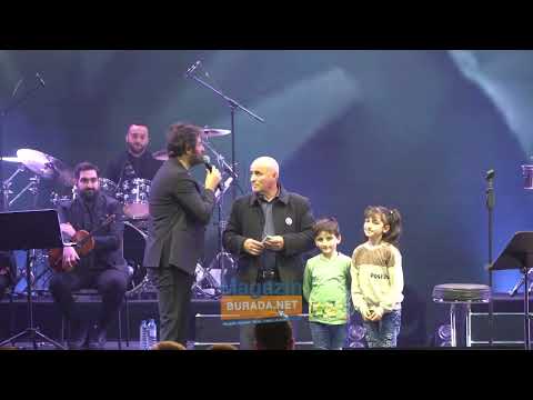 Mahsun Kırmızıgül'ün Azerbaycan konserin'de duygu dolu anlar yaşandı.