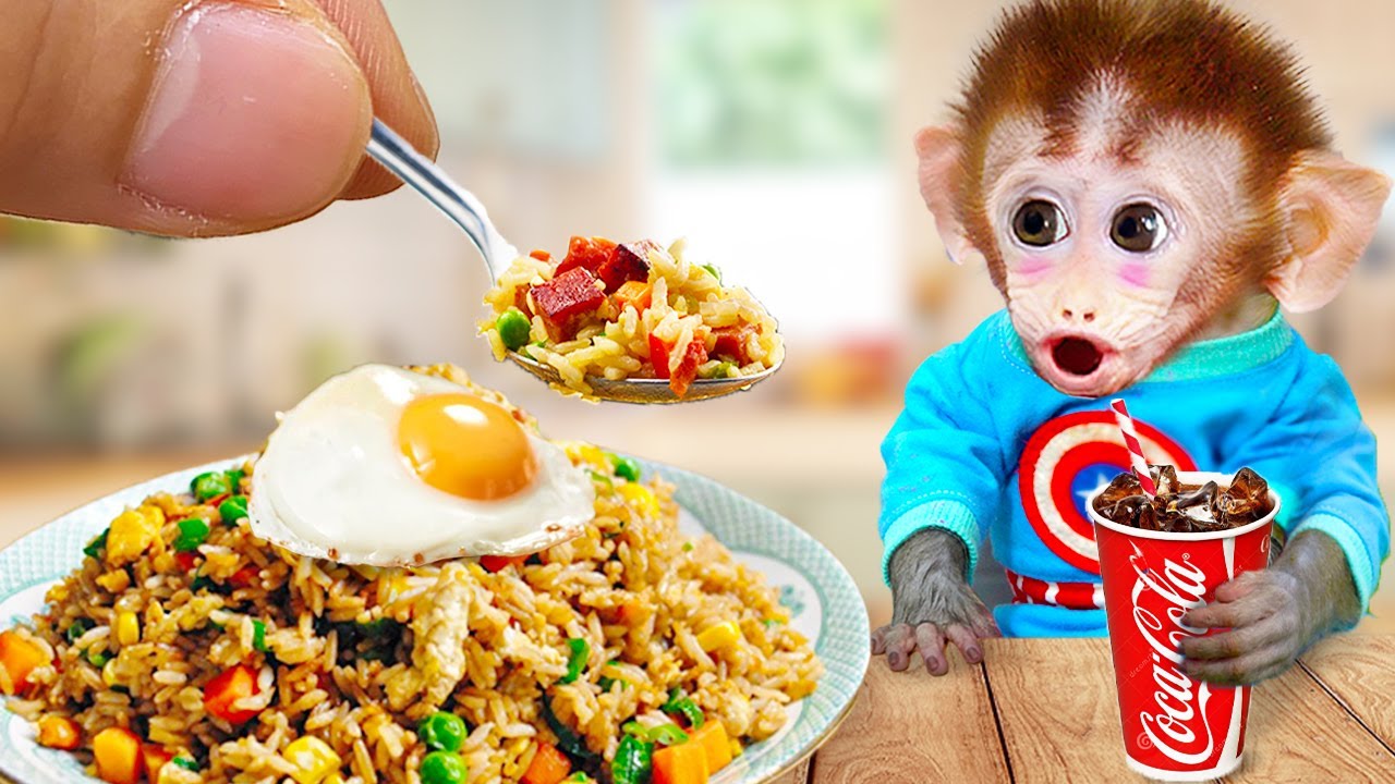 Monkey King Fried Rice BiBon Monkey cook fried rice with ducklings in the kitchen - YouTube
