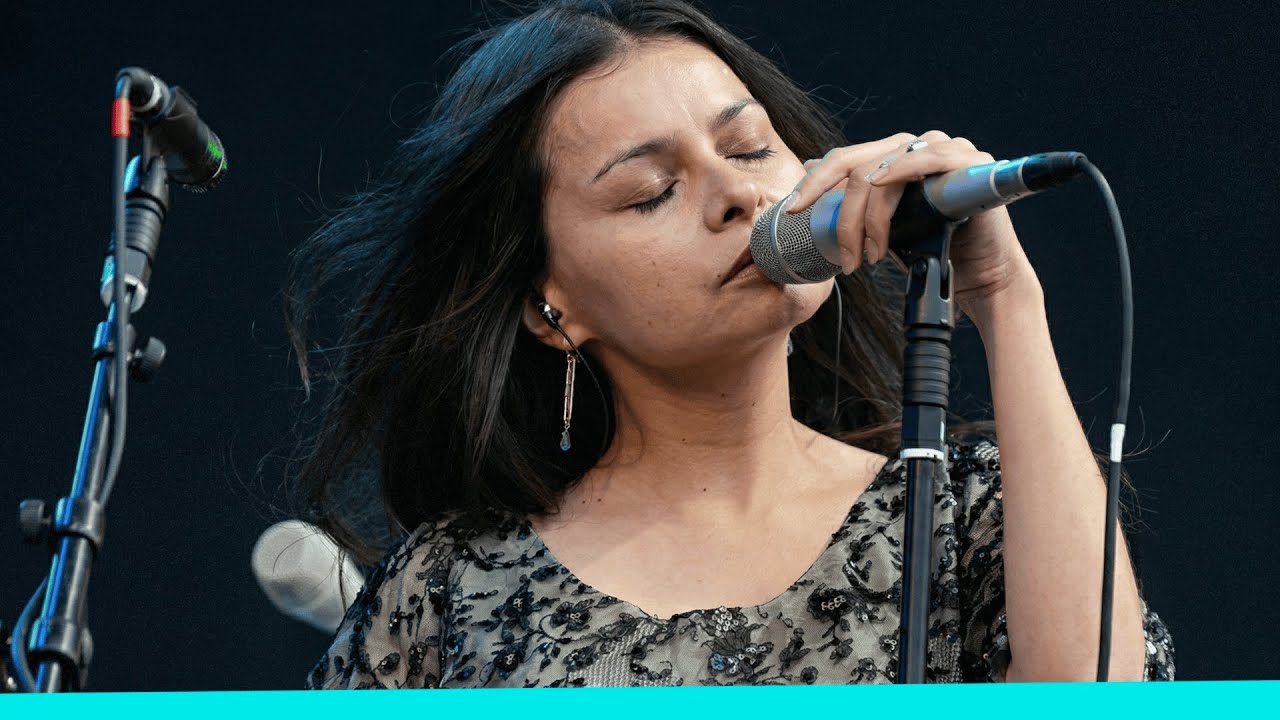 Best of Mazzy Star Live | Fade Into You Hallah and More - YouTube