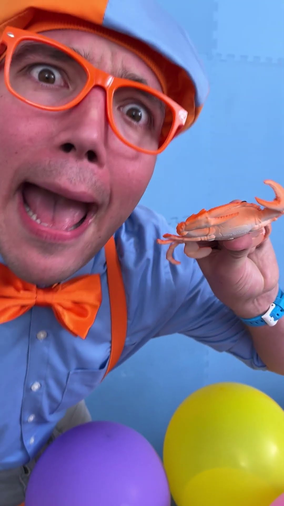 Did someone ask to pop the balloon? What about Sink and Float?  #blippi #shorts