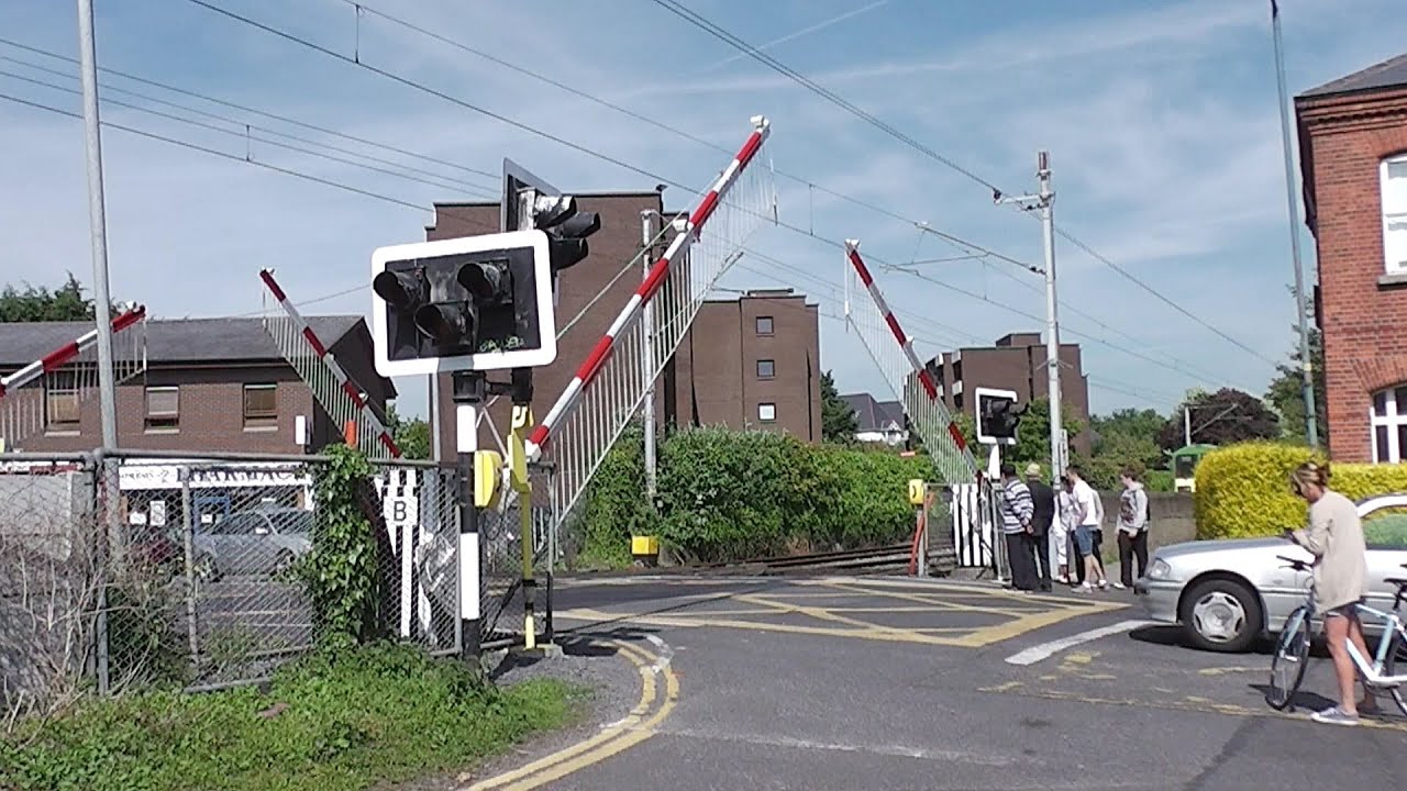 Level Crossing - Serpentine Avenue, Dublin 06/06/2013