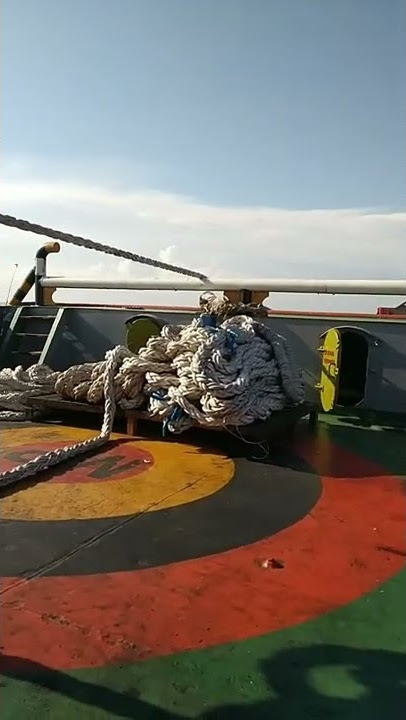 mancing ikan di kapal Tugboat !! cari hiburan saat kapal berlabuh #mancingmania  #kapaltugboat