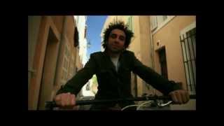 Video thumbnail of "Cyril BENHAMOU & Metropolis (ARTE) visitent Marseille"