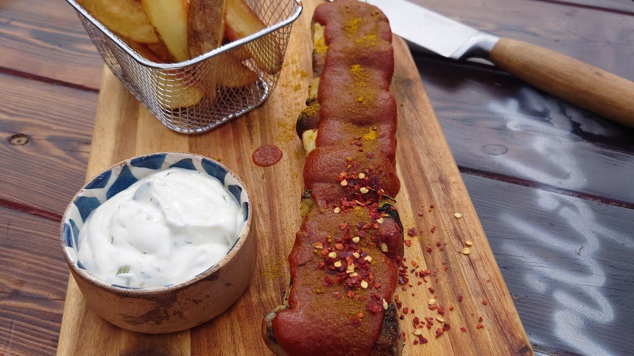 Currywurst Extrem 😝 gegrillter Currywurst-spieß mit Ananas und ... Currywurst Extrem 😝 gegrillter Currywurst-spieß mit Ananas und ...
