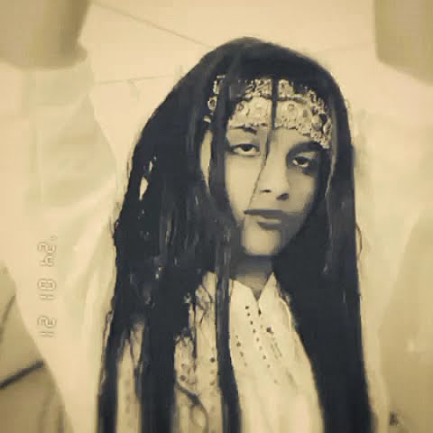 El Alem Allah edit khushboo George 😇.  Mpwood