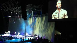 Video thumbnail of "Akos - Keresem az utam (Budapest Papp Laszlo Sportarena 14 May 2011)"