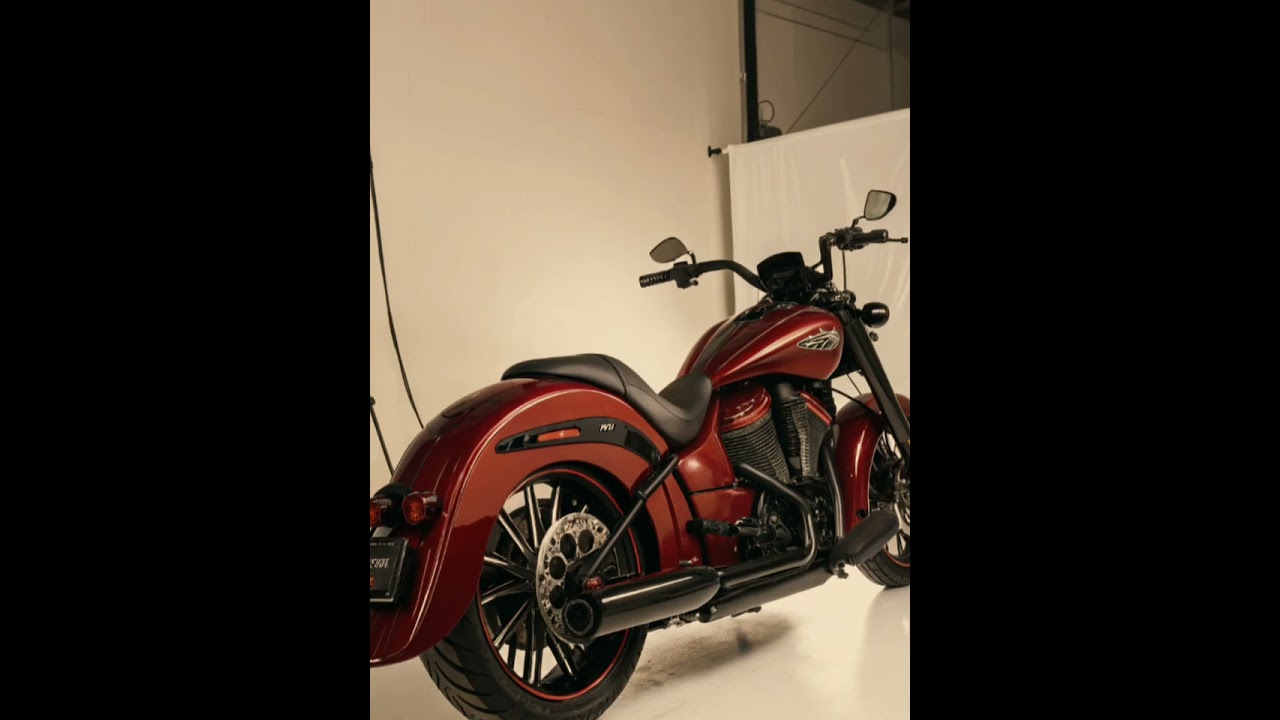 "Top Stylish Cruiser Bike in India 2025 🚀 | Futuristic & Premium Design" 