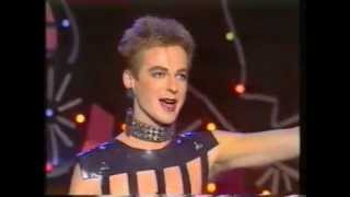 Video thumbnail of "Julian Clary - Wandering Star"