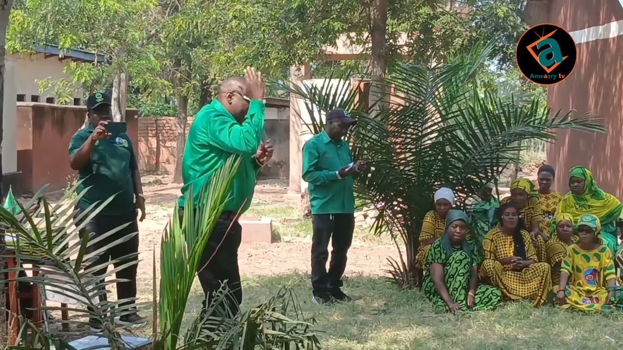 BABA LEVO AVIVURUGA KIGOMA/WAJUMBE WAMKUBALI SHANGWE NA NDEREMO ZAIBUKA