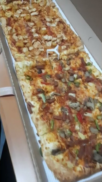 L1MO pizza hut delivery #shorts #short #storywa #travel #story #fyp #fypシ #storywa #lunch #pizza #ph