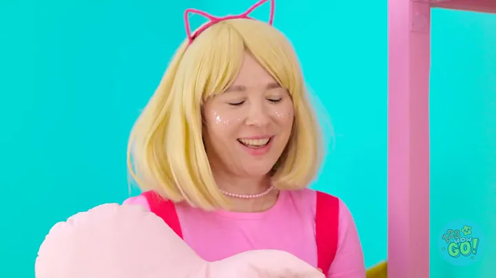 WE BUILD A BUNK BED FOR TRIPLES | One Color Challenge 24 Hours! DIY Hacks for Secret Room by 123 GO!