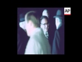 SYND 11/12/73 KISSINGER ARRIVAL